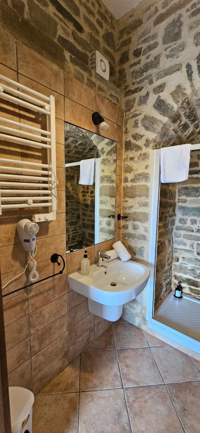 PASCHIERE by Keyhole Selection House in Basilicata