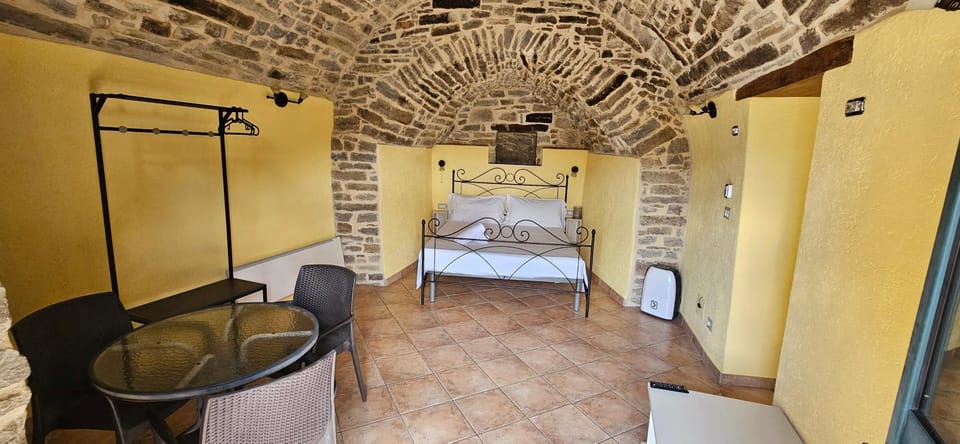 PASCHIERE by Keyhole Selection House in Basilicata