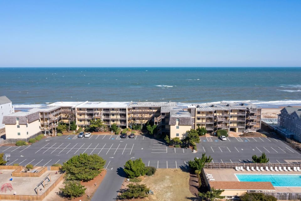 Golden Strand Unit C3 Apartment in Kill Devil Hills
