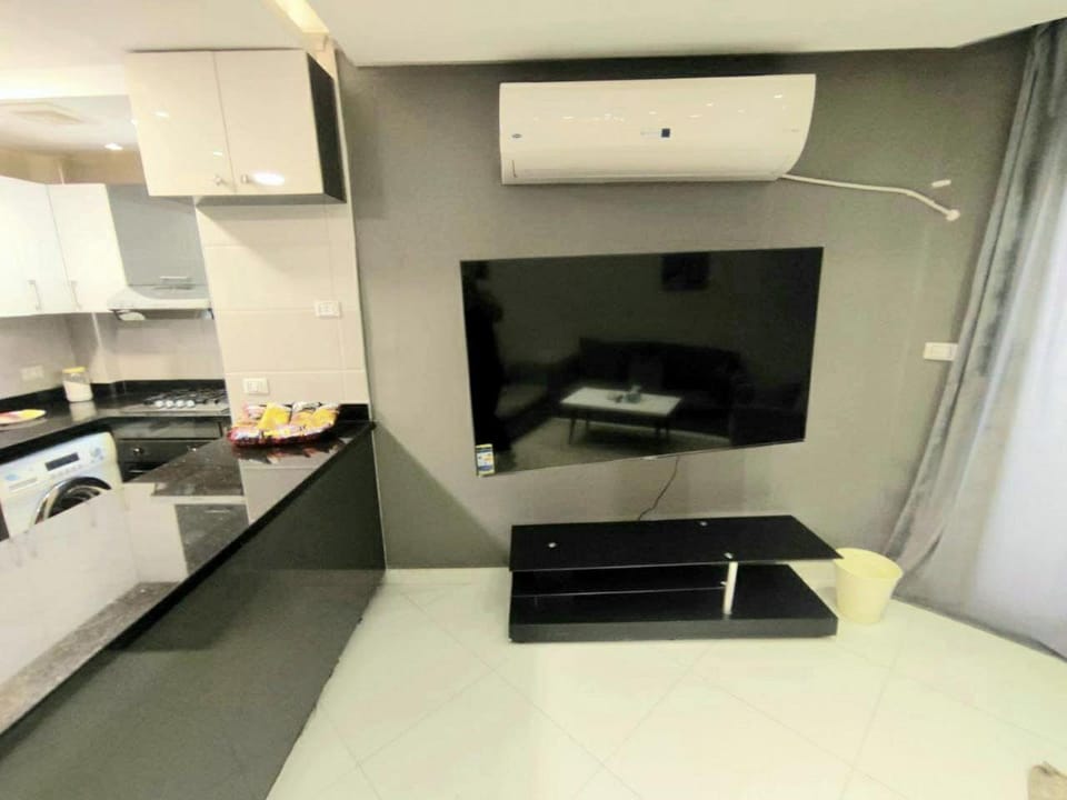 Communal lounge/ TV room, TV and multimedia, air conditioner