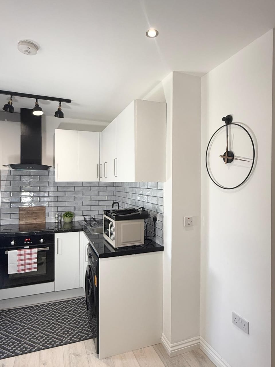 toaster, washing machine, kitchen