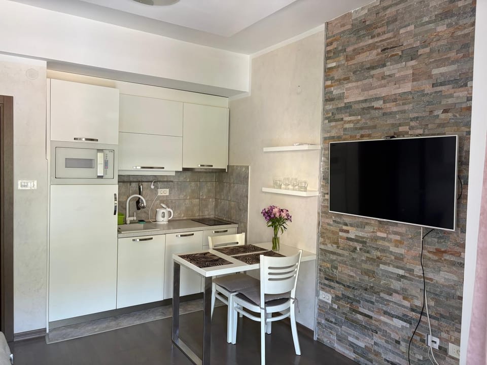 Njaro Del Mar Studio 13 Apartment in Budva Municipality