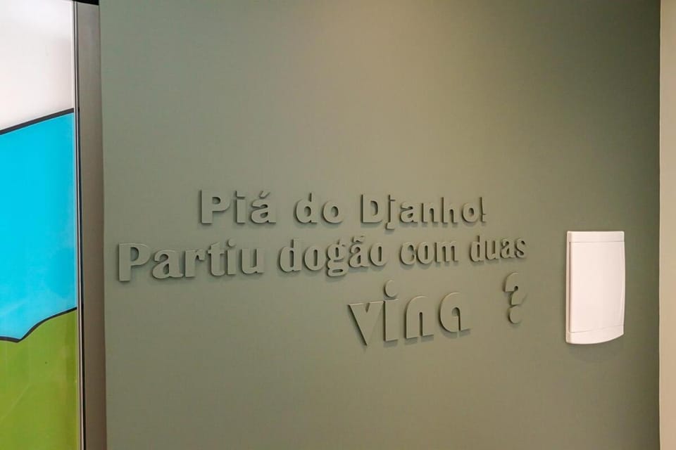 Studio República da Capivara 1 Vaga no Estacionamento House in Curitiba