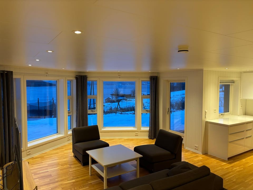 Arctic View Apartment - Country Retreat near Tromso Apartment in Troms Og Finnmark