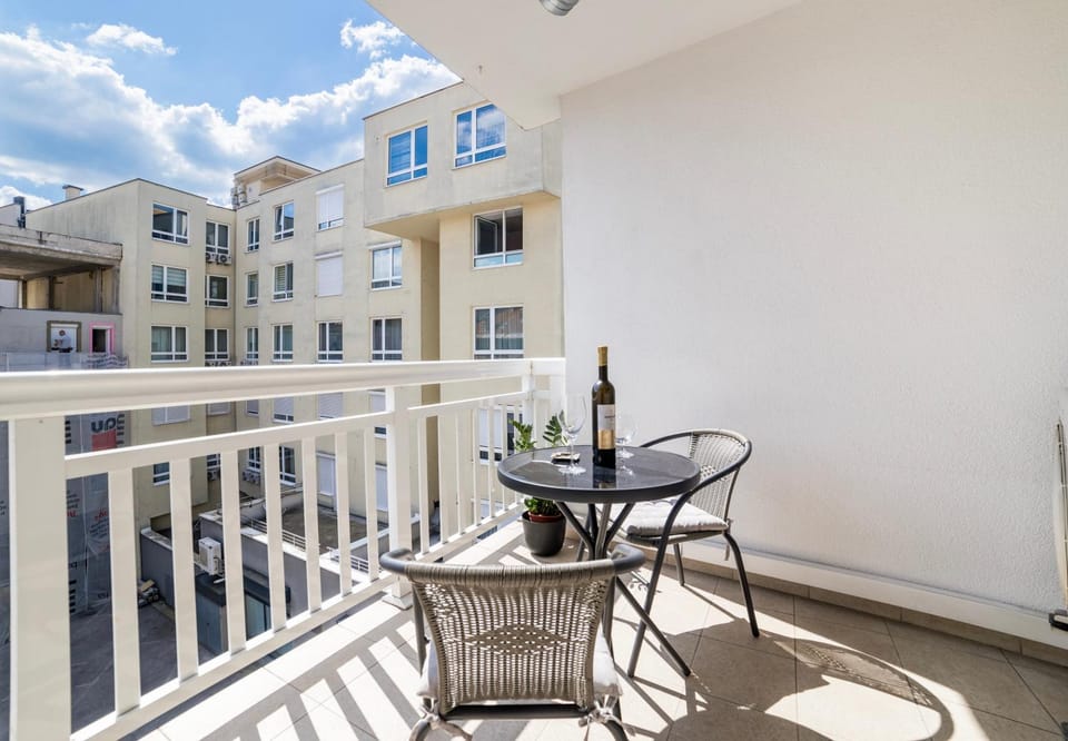 Balcony/Terrace, Balcony/Terrace