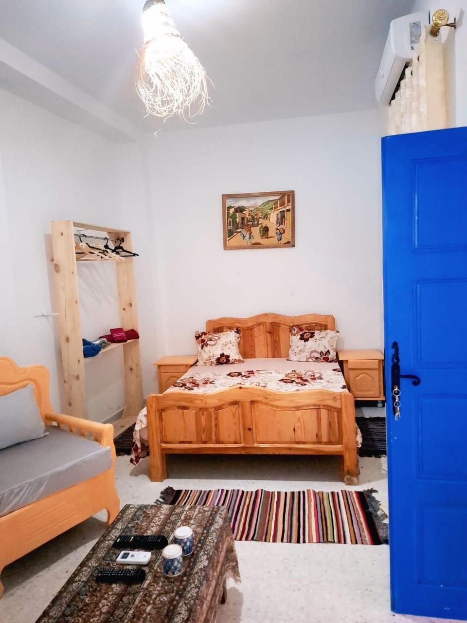 Bed, Bedroom, wardrobe, air conditioner