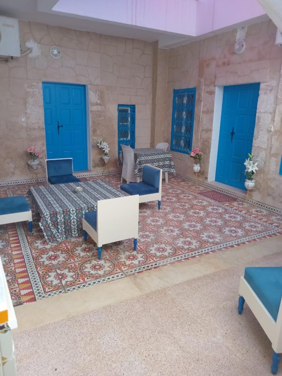 Seating area