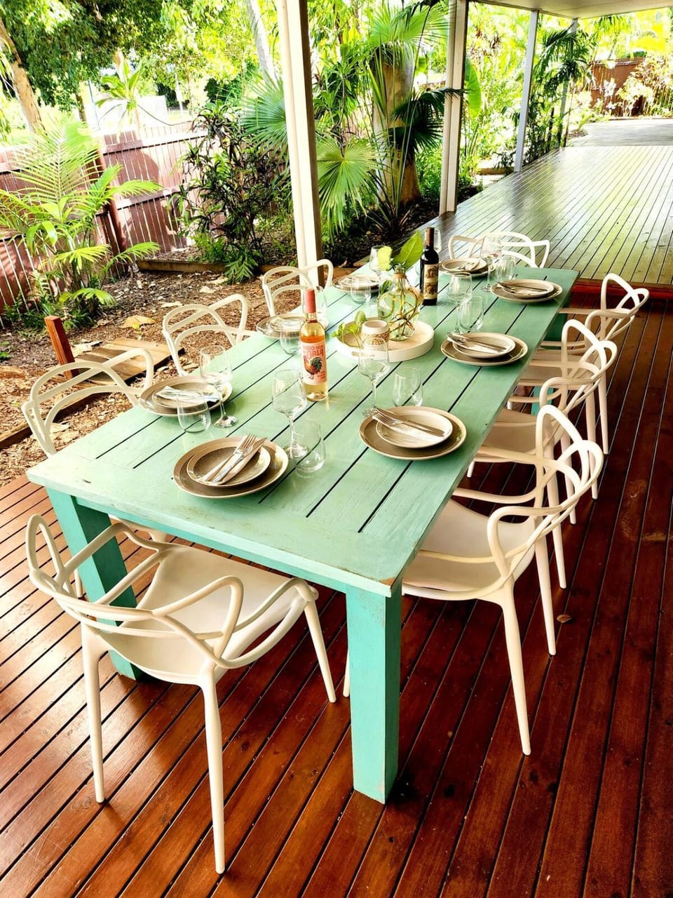 Patio, Dining area, Garden view