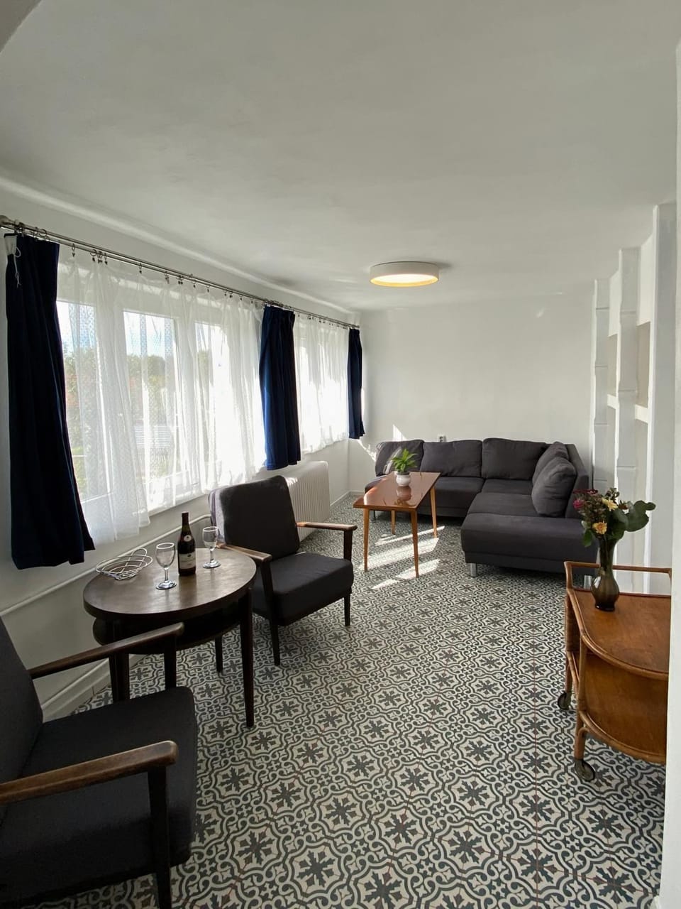 Living room, Seating area