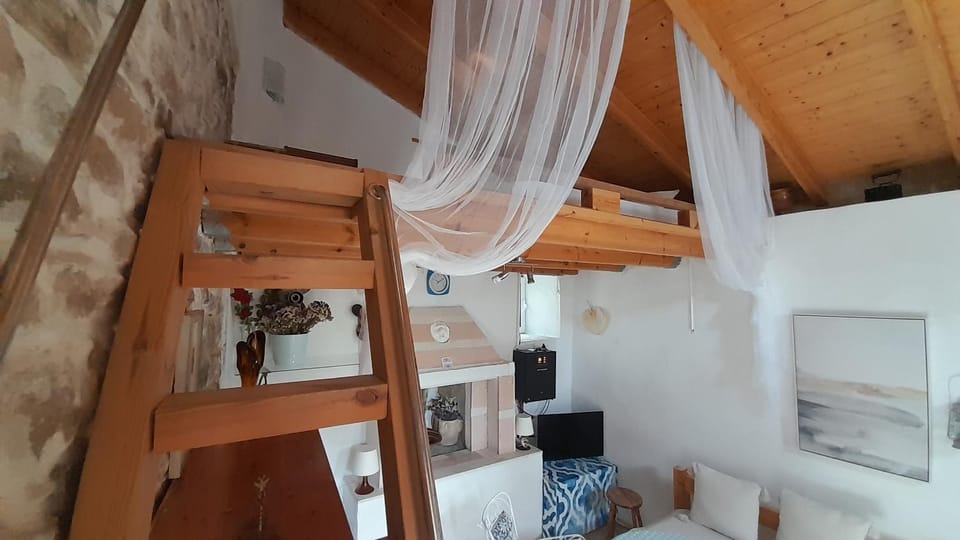 Water Planet Rooms Bed and Breakfast in Gaios