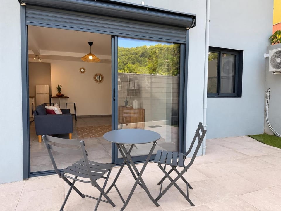 MARIN BAY - Appartements Modernes de 2 à 12 personnes - Marina & Plages Apartment in Sainte-Anne