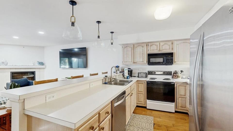 Salt Pond --- 38435 Mainsail Dr #9 House in Ocean View