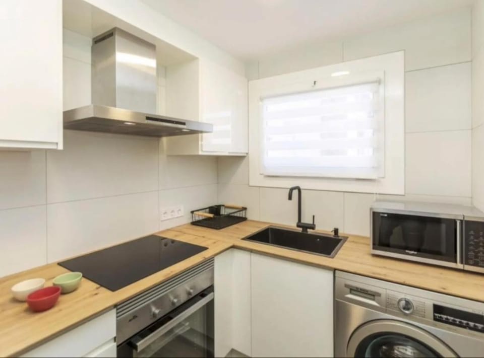 oven, kitchen
