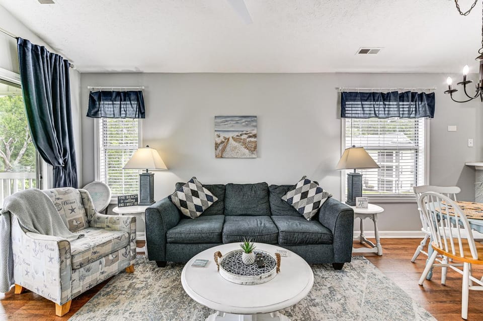 Pool Access & Golf View: Myrtle Beach Retreat! House in Carolina Forest