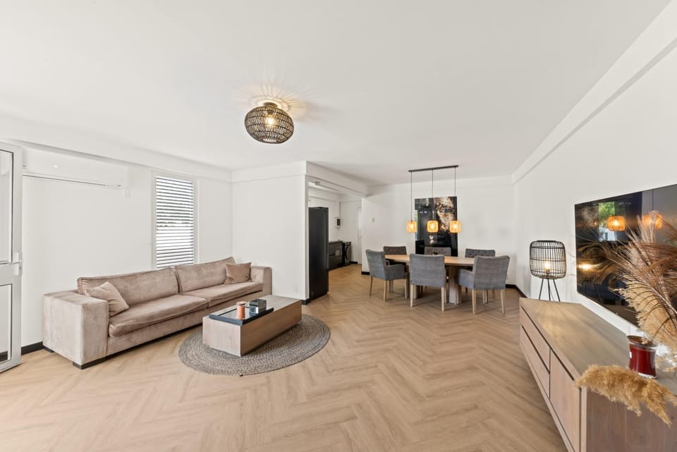 NEW! Villa River Centrally located Apartment in Willemstad