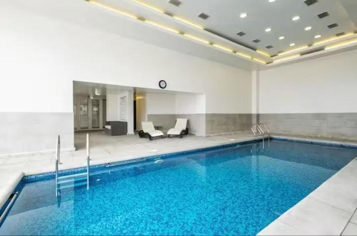 Pool view, Swimming pool, Swimming pool