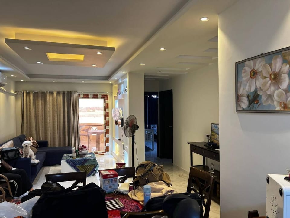 Living room, Decorative detail