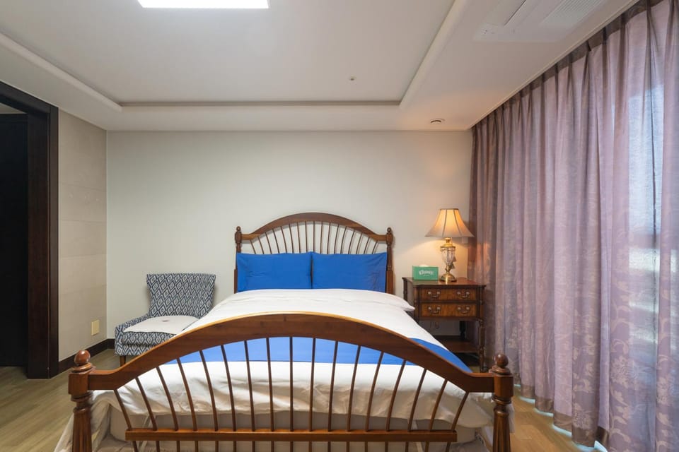 2400sqft On the Beach 1sec for big family Apartment in Busan