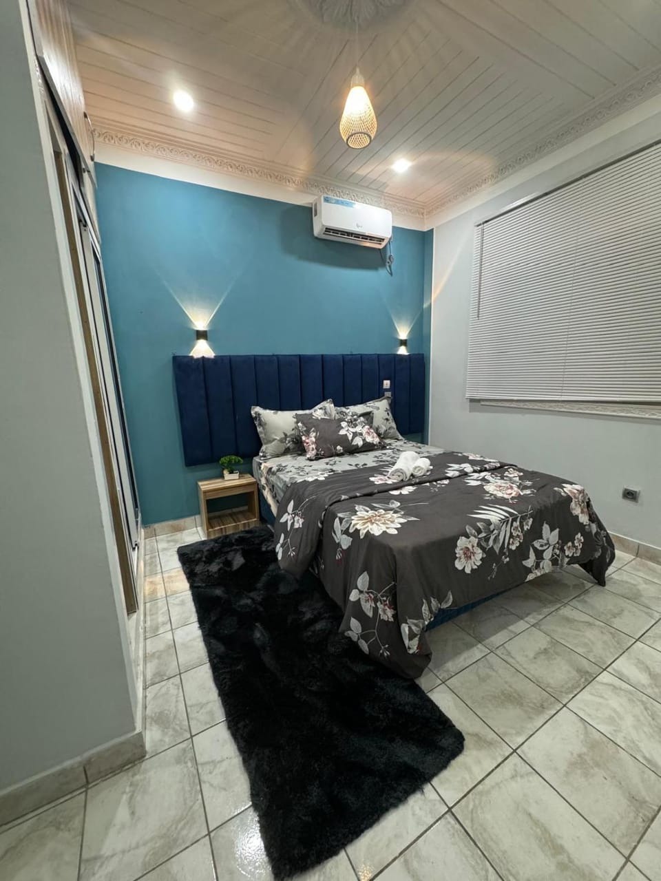 Résidence Béthel, Logpom- Groupe électrogène, Eau chaude, WiFi, Gardien, Parking Apartment in Douala