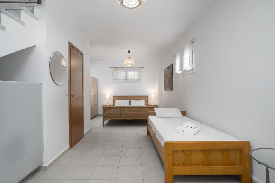 Nikiti Sea Breeze by Luxlikehome House in Nikiti