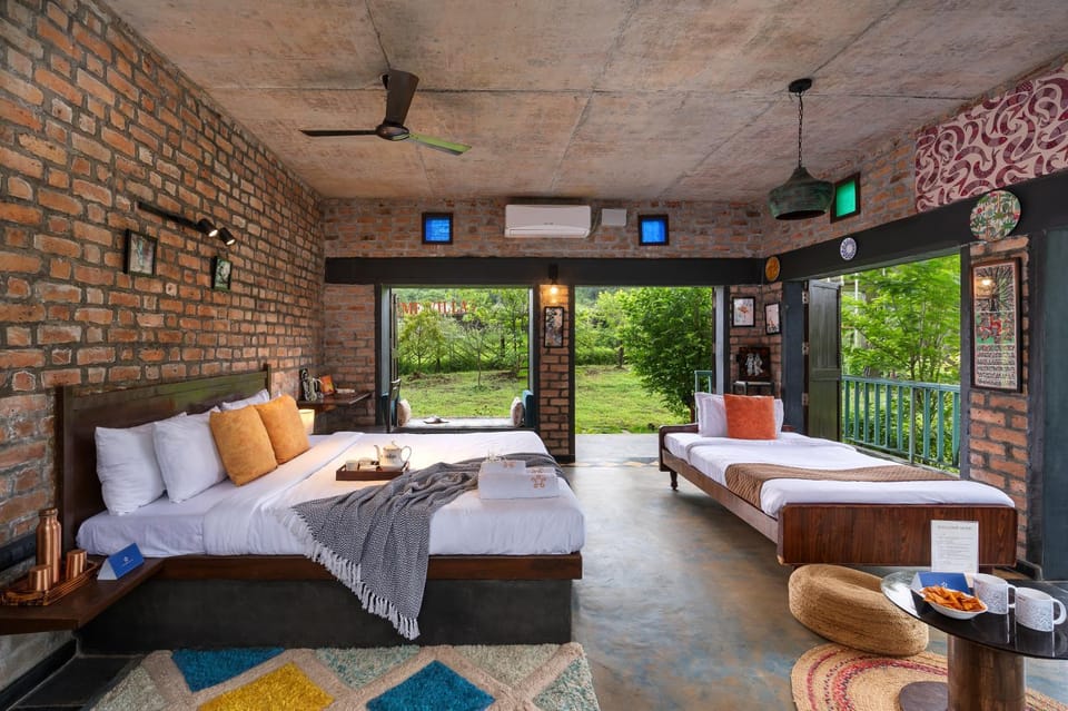 Bed, Photo of the whole room, Bedroom, air conditioner