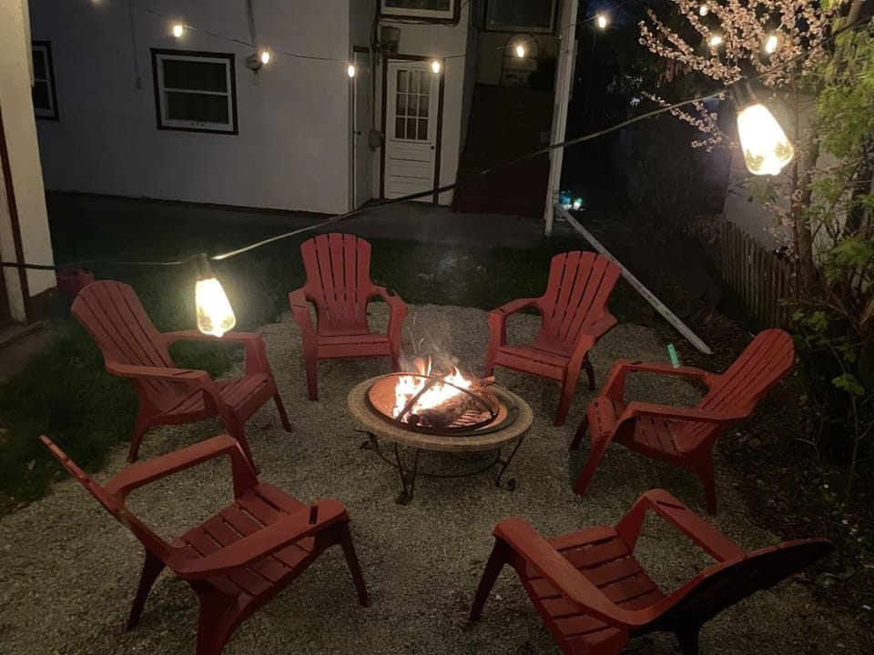 Garden, fireplace