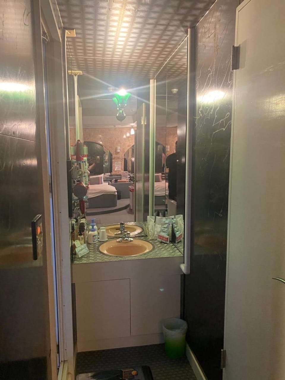 ホテルシルクロード ＡｄｕｌｔＯｎｌｙ Hotel in Hiroshima
