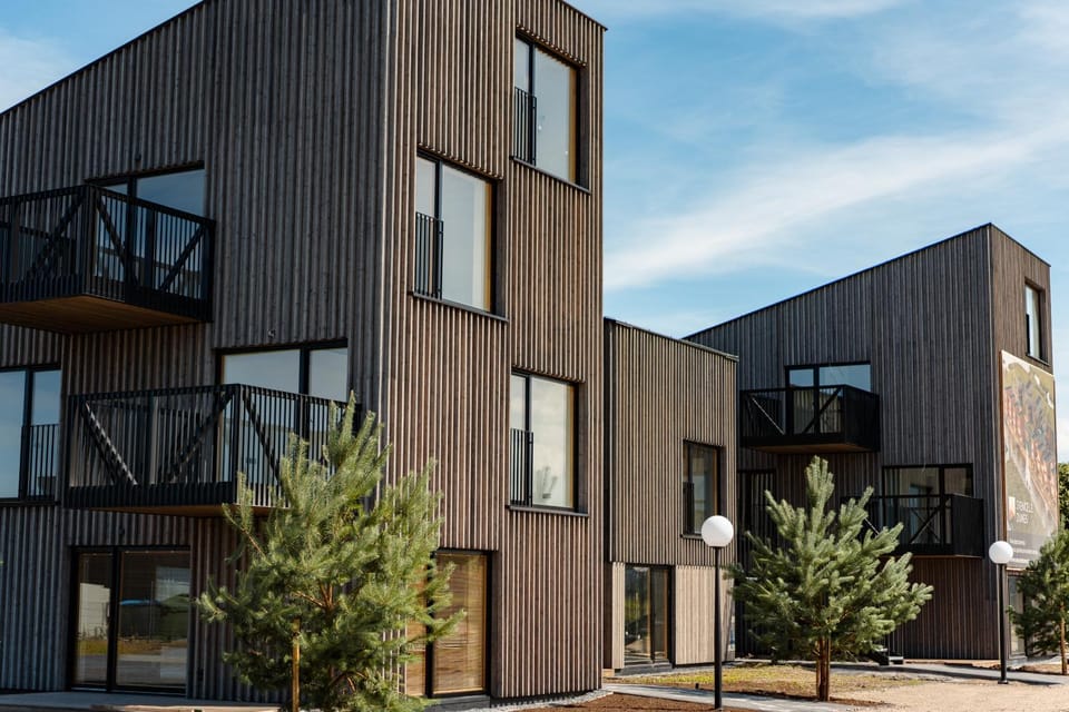 Property building, Day, Street view
