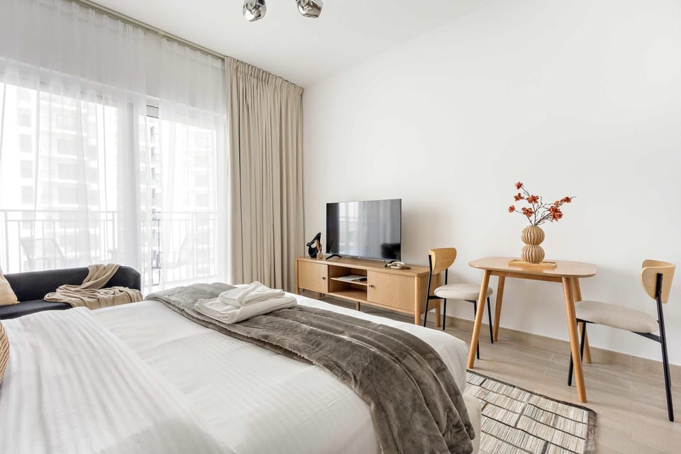 Bed, TV and multimedia