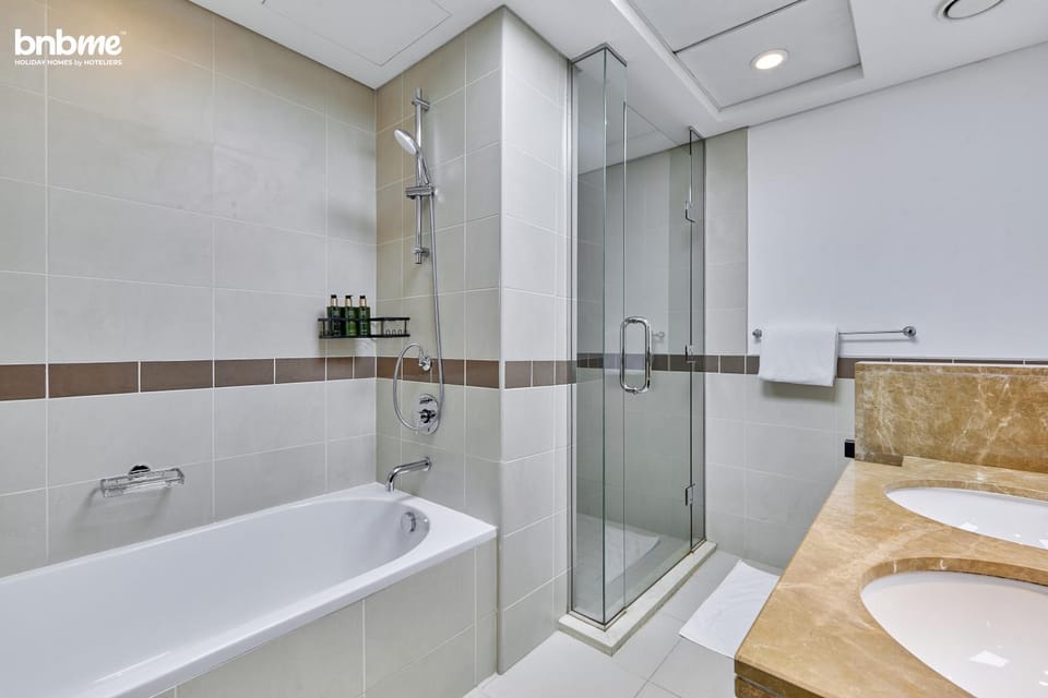 Shower, Bathroom, Bath, towels