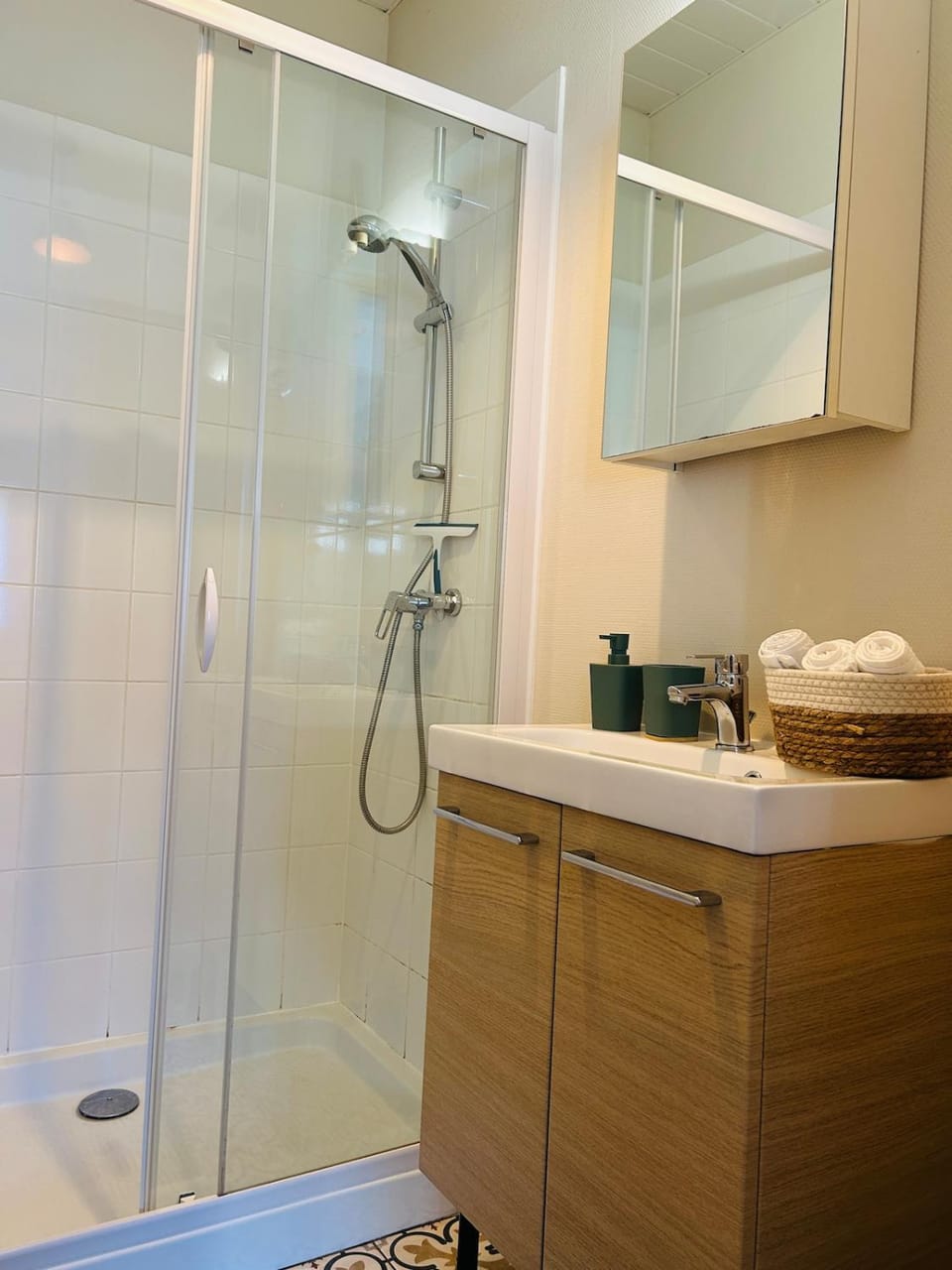 Shower, Bathroom