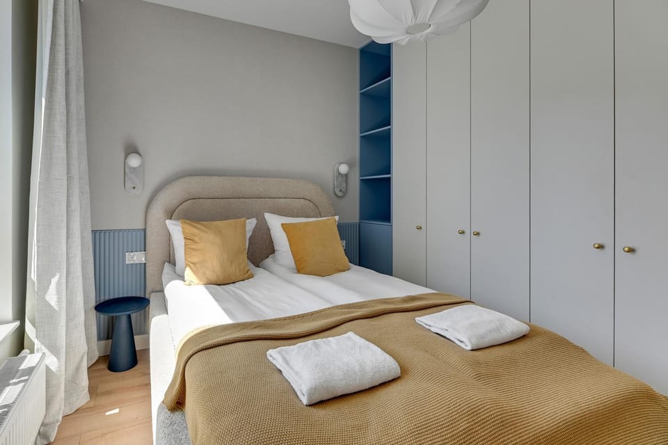Bed, Photo of the whole room, Bedroom, towels, wardrobe