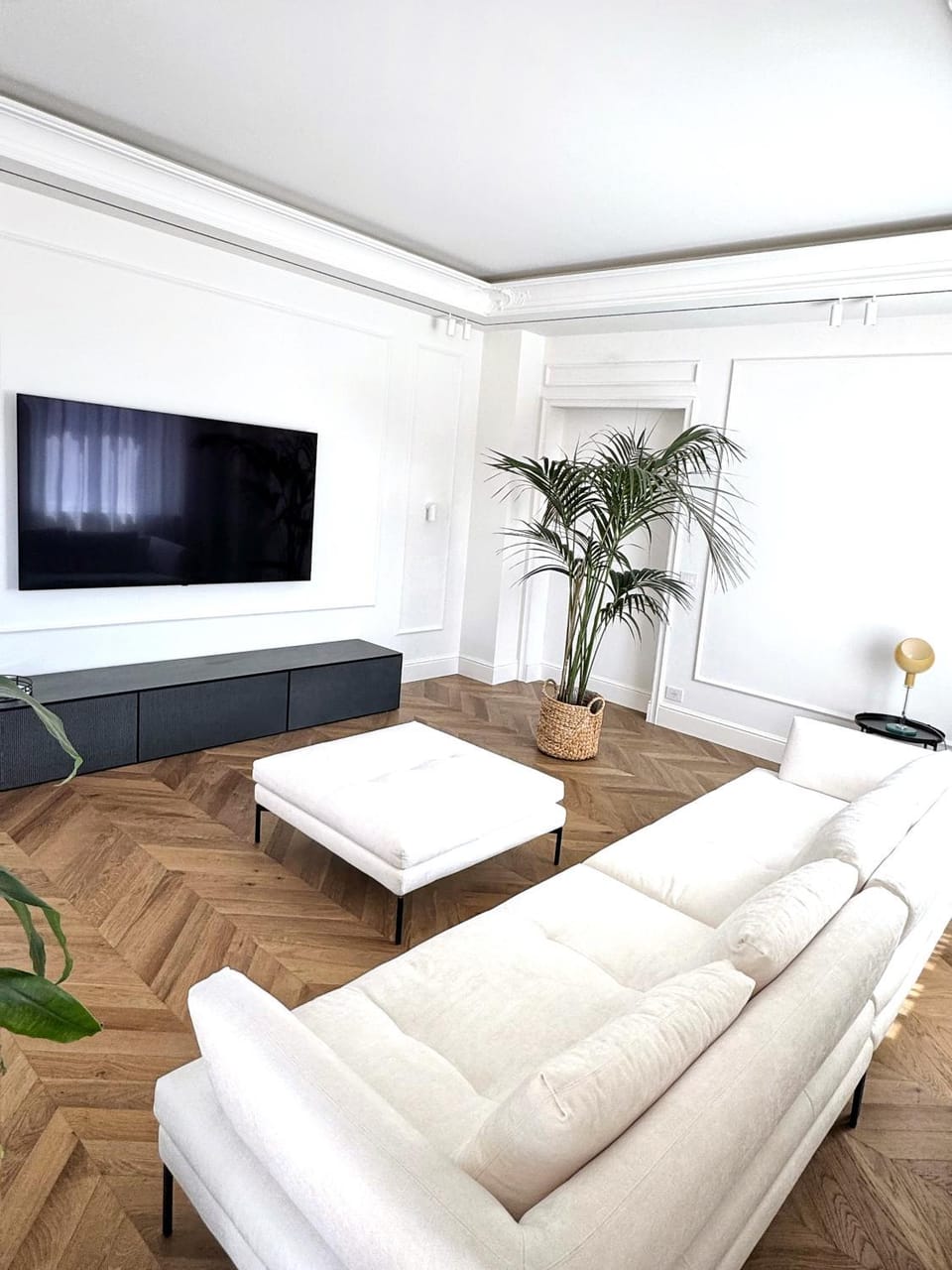 Communal lounge/ TV room