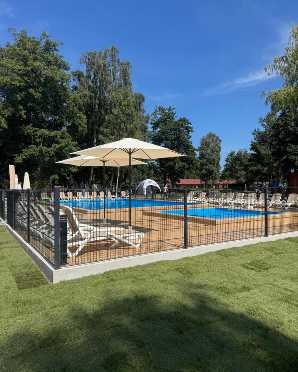 Pool view, Swimming pool, sunbed