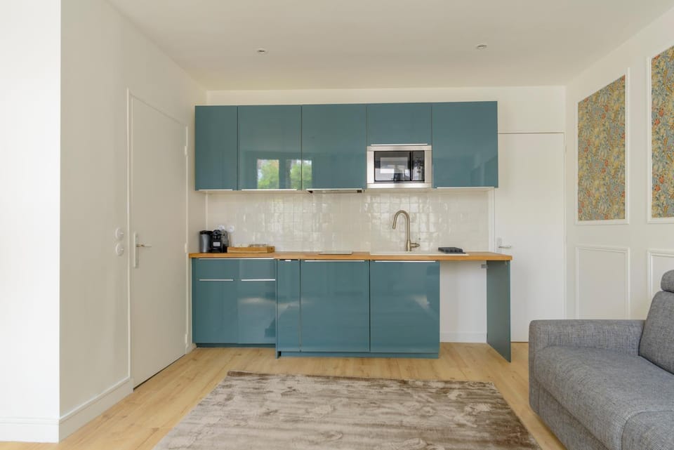 Studio design - Paris 16 Apartment in Saint-Cloud