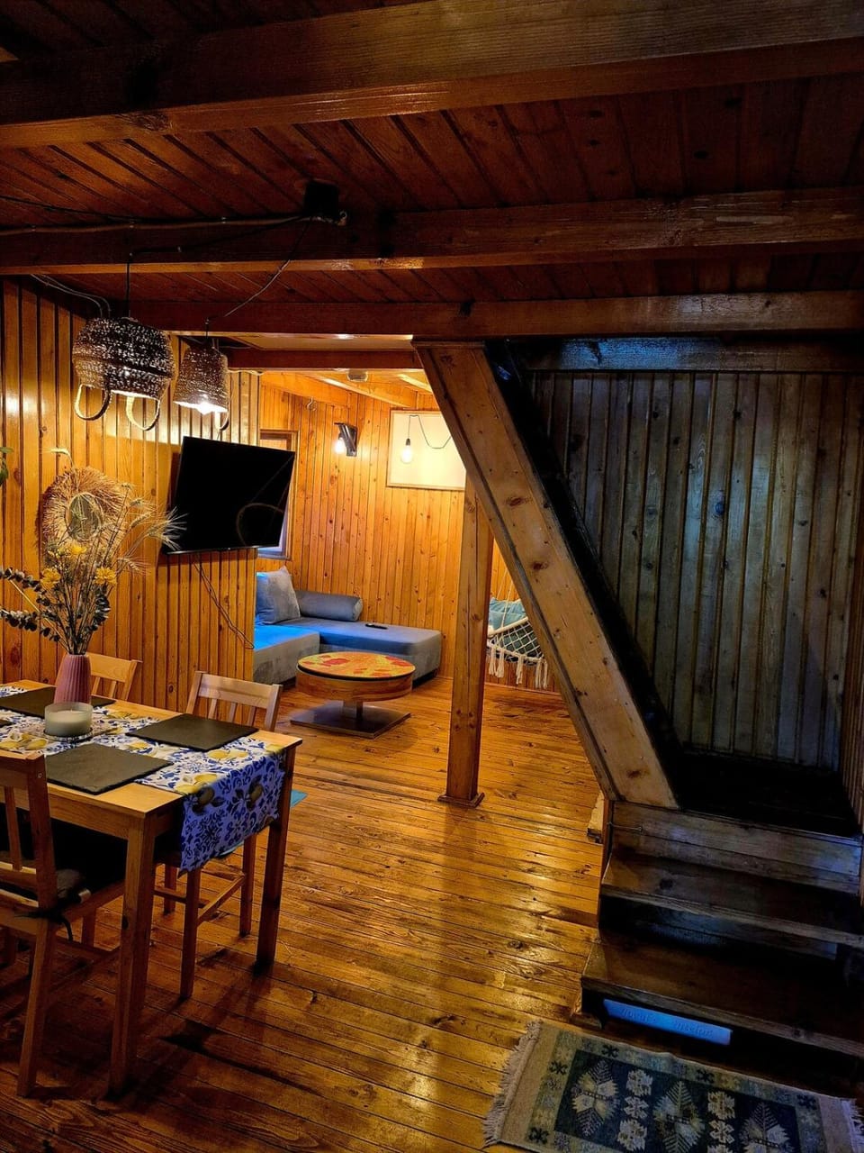 Living room, Dining area