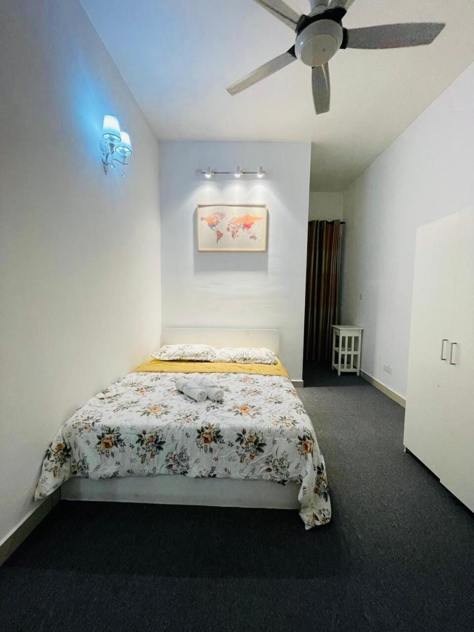 Bedroom, air conditioner