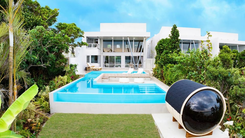 Property building, Garden, Garden, Garden view, Pool view, Swimming pool