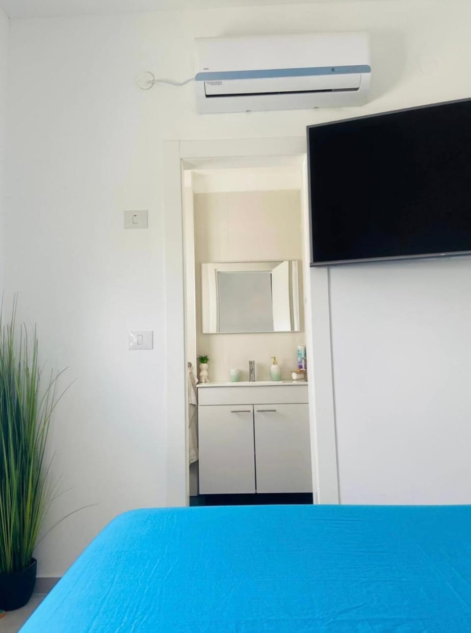 SABLETT Hadera - Room With private shower and WC in Elie Home Vacation rental in Haifa District