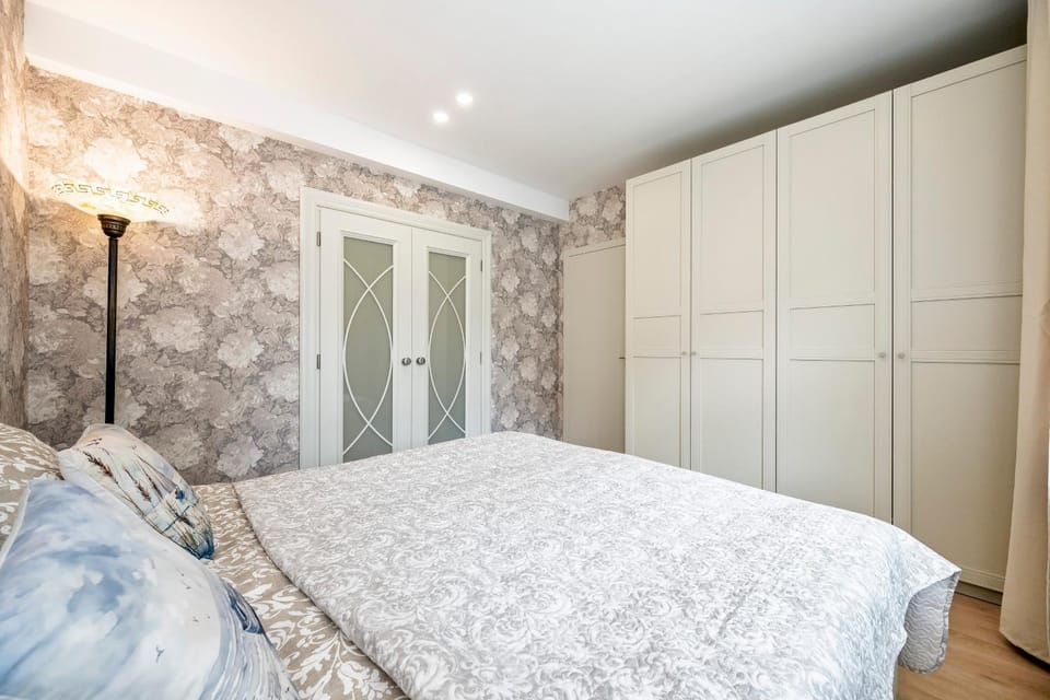 Bed, Bedroom, wardrobe