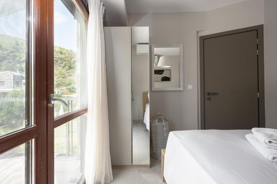 Azapiko Meggy Summer Villa by Luxlikehome Villa in Halkidiki