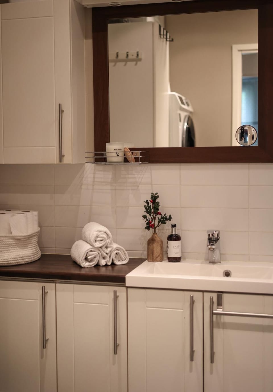 Bathroom, towels