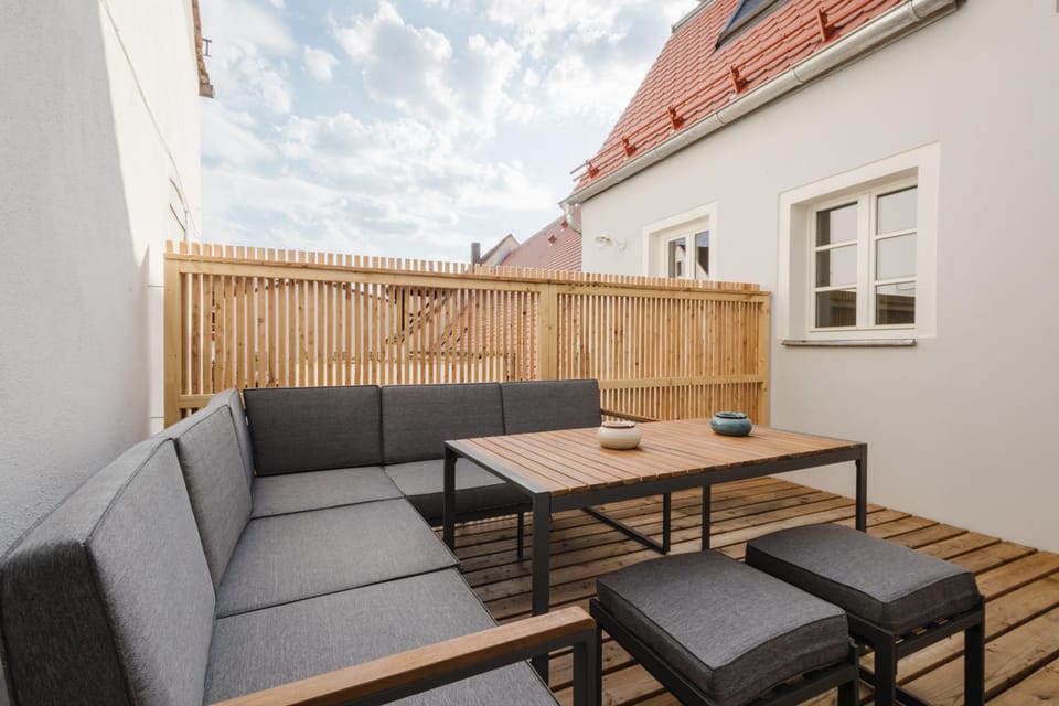 Property building, View (from property/room), Balcony/Terrace, Seating area