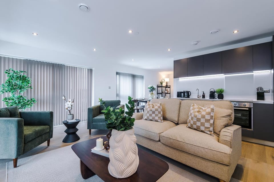 Kitchen or kitchenette, Living room, Seating area