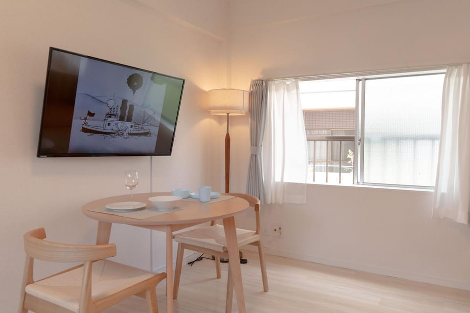 TV and multimedia, Dining area