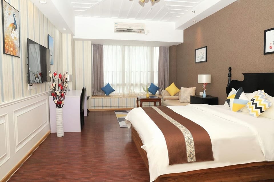 Bed, TV and multimedia, Photo of the whole room, Bedroom, air conditioner