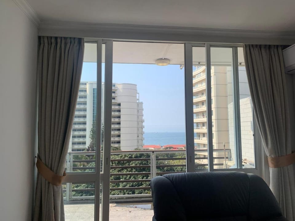 Lighthouse Towers 36 Umhlanga Village Apartment in Umhlanga