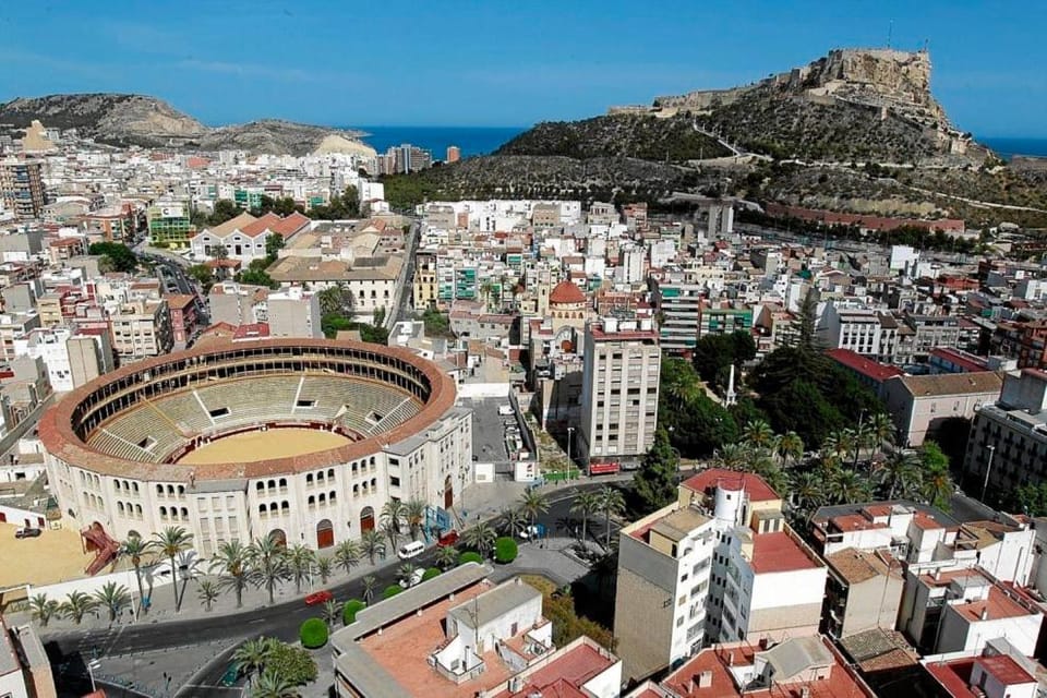 Apartamento en Plaza de toros y Mercado Central Apartment in Alicante