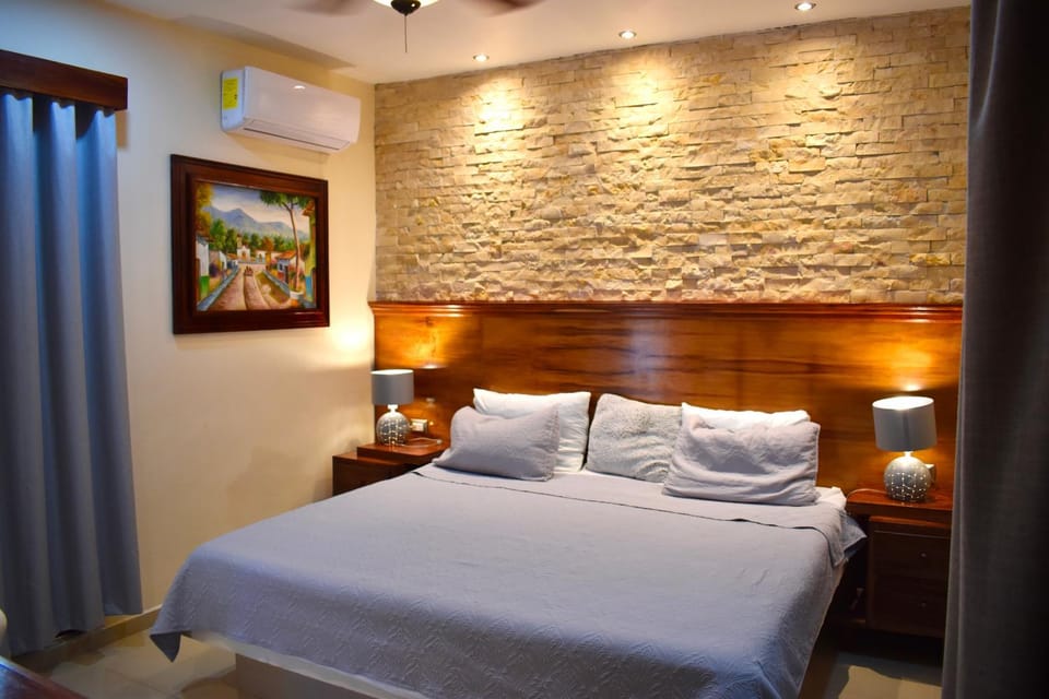 Bed, Balcony/Terrace, Photo of the whole room, air conditioner