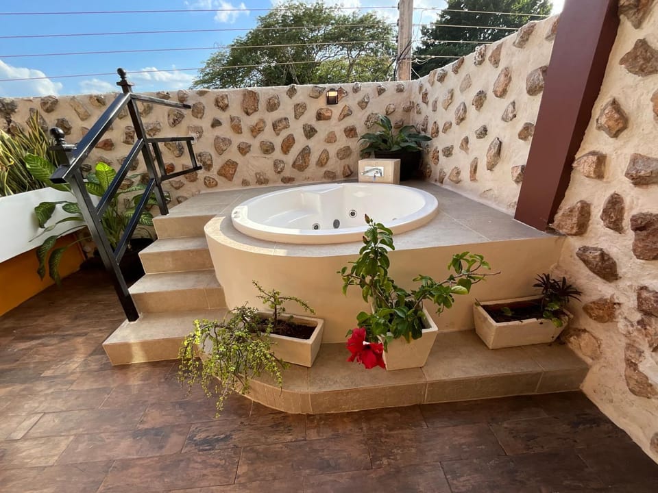 Patio, Hot Tub